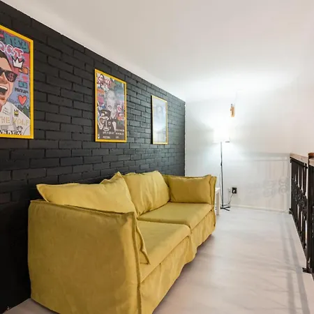 Apartment Pop-art Opera